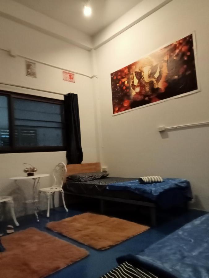 #Xi Kt Poshtel Hotel Tau-sziget Kültér fotó