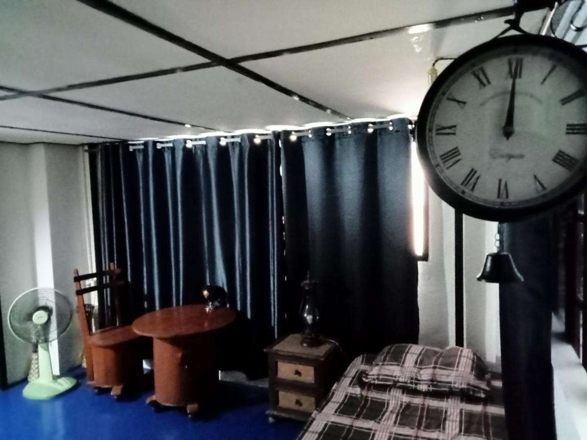 #Xi Kt Poshtel Hotel Tau-sziget Kültér fotó